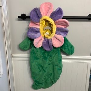 Infant flower Halloween costume. 0-6 months